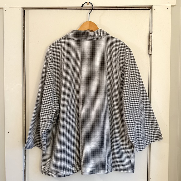 Two Danes Lightweight Checkered Collared Button Up With Cropped Sleeve - Picture 2 of 3